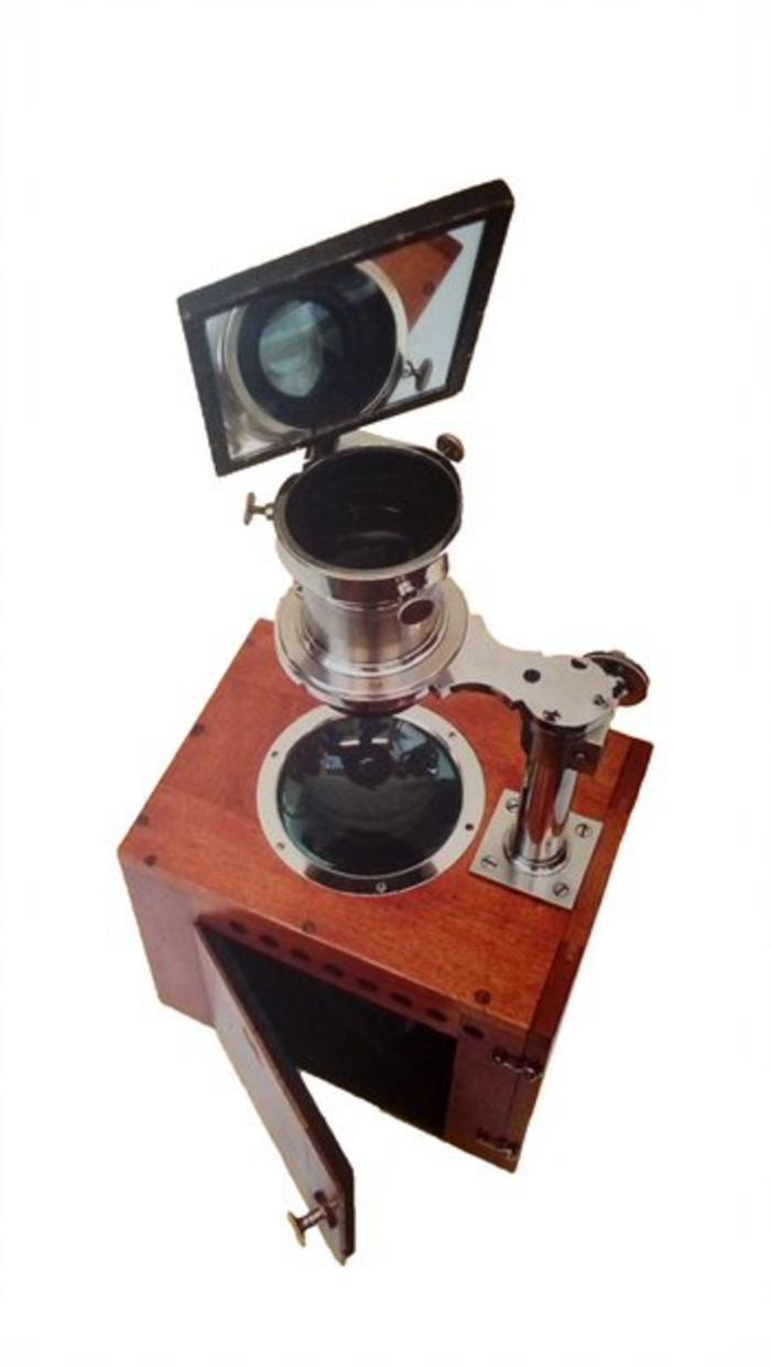 Aparelho de projeção horizontal