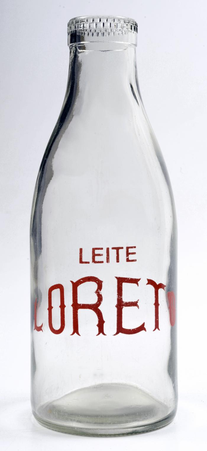 Garrafa para leite