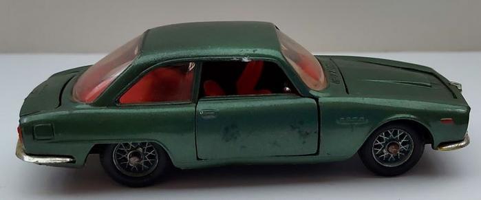 ALFA ROMEO 2600 (modelo)