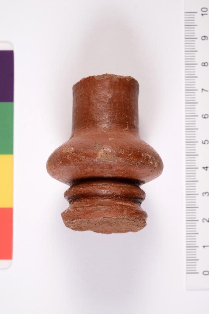 Fragmento de bordo de castiçal