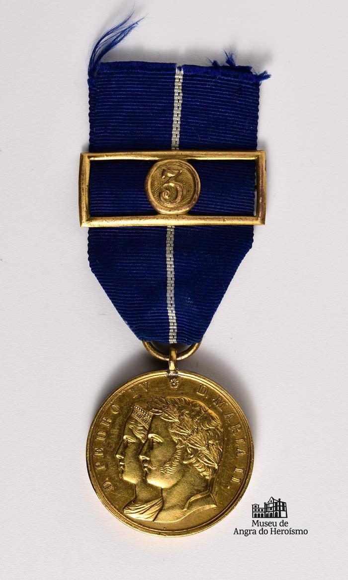 Medalha D. Pedro e D. Maria (Grau ouro)