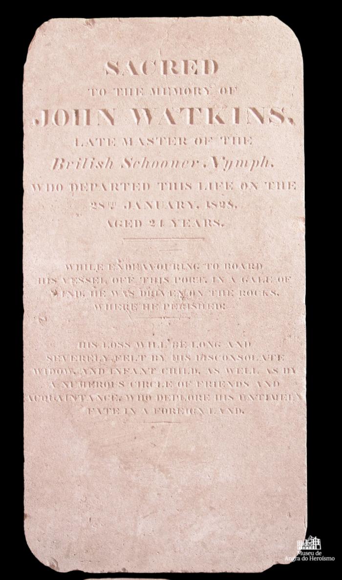 Lápide funerária