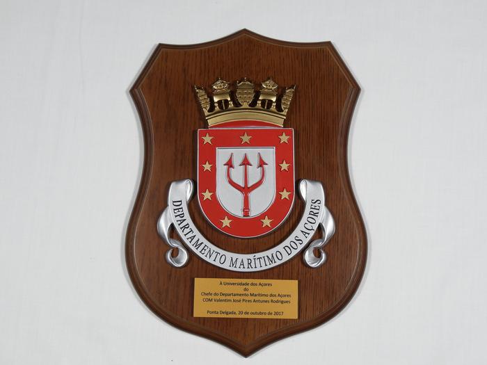 Placa decorativa do Departamento Marítimo dos Açores