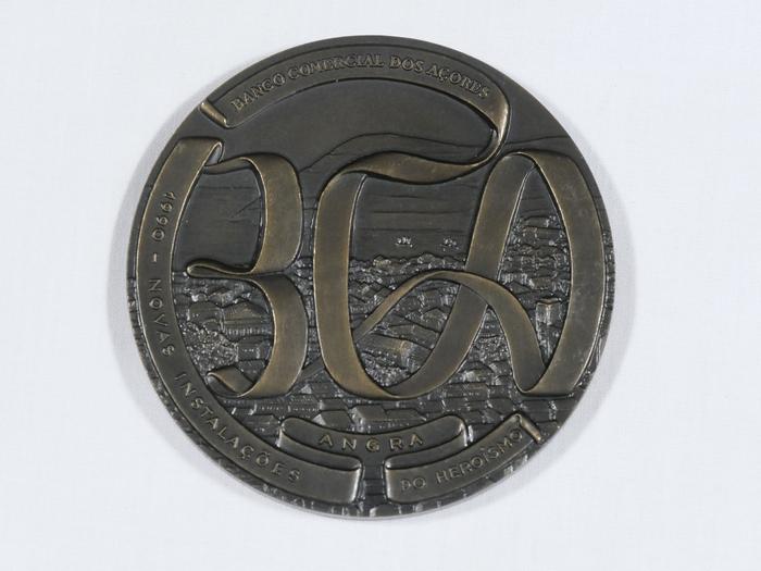 Medalha da inauguração das novas instalações do Banco Comercial dos Açores em Angra do Heroísmo