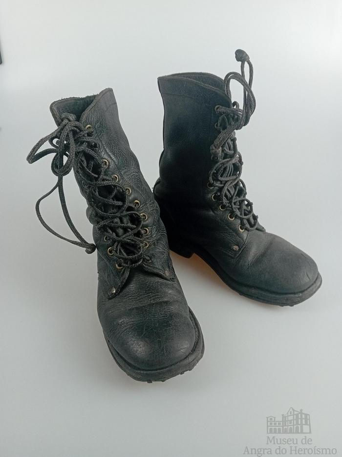 Botas M/88