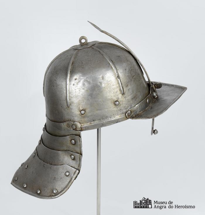 Capacete dito "cauda de lagosta"