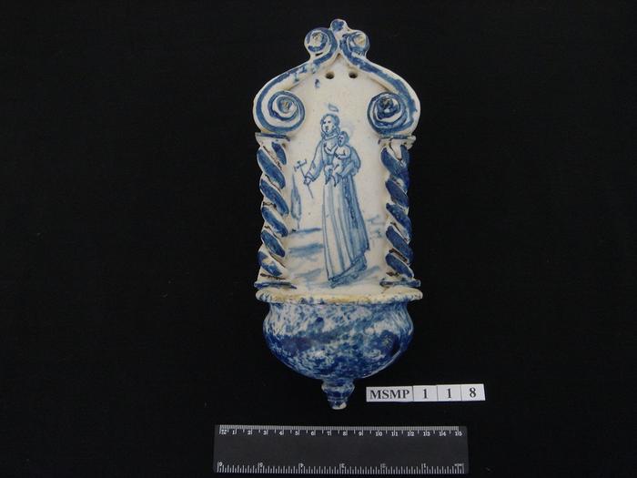 Pia de água benta (MSMP118)