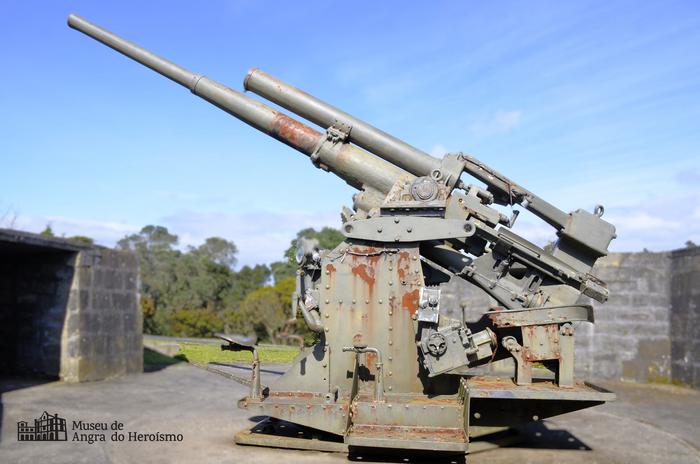 Peça Anti-Aérea (AA) 9,4 cm m/940 Vickers-Armstrong