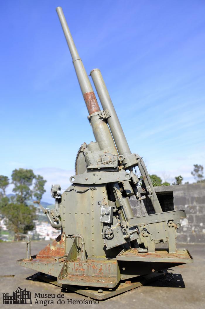 Peça Anti-Aérea (AA) 9,4 cm m/940 Vickers-Armstrong