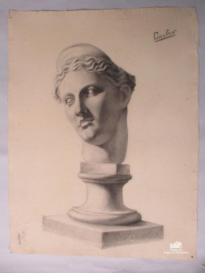 Busto masculino em gesso